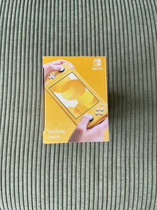 Nintendo Switch Lite Amarilla Nueva Sin Abrir
