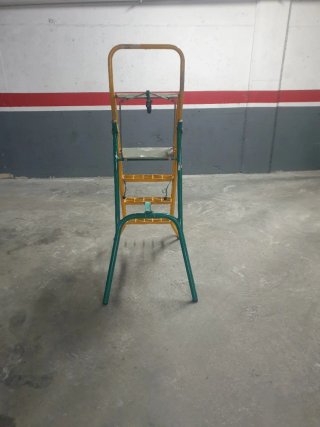 Escalera MACC PROMAC 150 kg tiene 170 m de alta