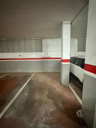 Garaje en venta en L'Eixample en Figueres