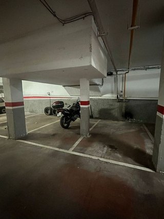 Garaje en venta en L'Eixample en Figueres