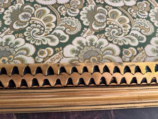 Cuadro decorativo dorado y verde