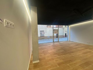 Local comercial en venta en Eixample Sud – Migdia en Girona
