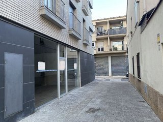 Local comercial en venta en Eixample Sud – Migdia en Girona