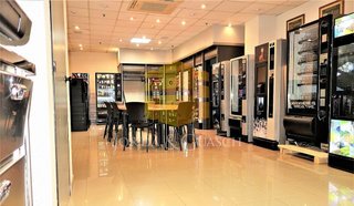 Nave industrial en alquiler en Almeda - El Corte Inglés en Cornellà de Llobregat