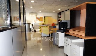 Nave industrial en alquiler en Almeda - El Corte Inglés en Cornellà de Llobregat