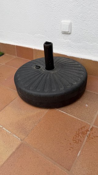 Parasol gris + pie 25L