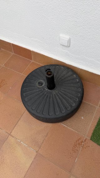 Parasol gris + pie 25L