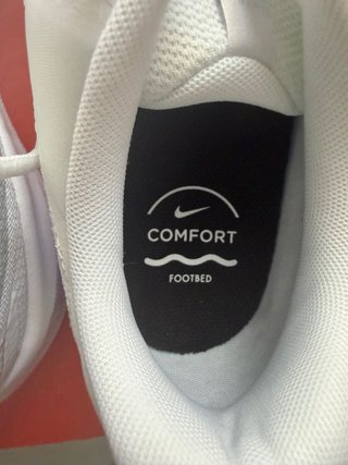 Deportivas Nike Blancas sin estrenar
