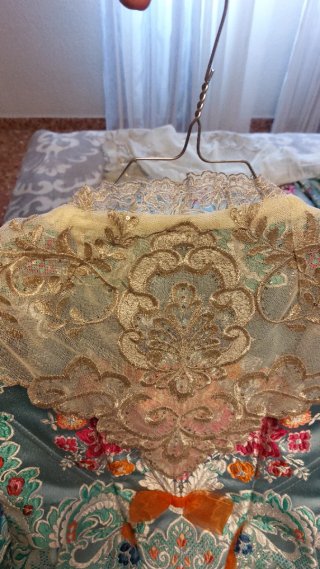Traje de Fallera completo con aderezo