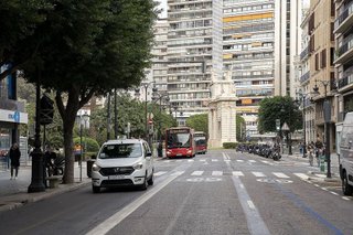 Local comercial en alquiler en El Pla del Remei en Valencia