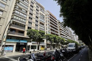 Local comercial en alquiler en El Pla del Remei en Valencia