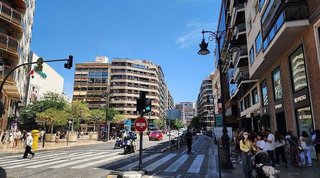 Local comercial en alquiler en El Pla del Remei en Valencia
