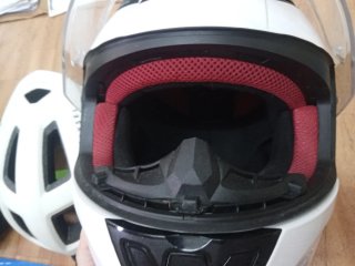 Casco de moto blanco integral.utilizado 6 veces.