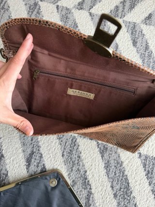 Lote 2 bolsos de mano (negro y marrón)