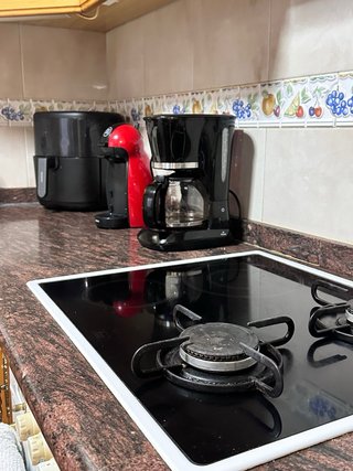 Habitacion solo para mujer, Plaza Baix