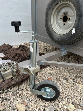 Remolque de carga metálico con documentación 750kg