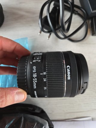 Canon EOS 800D + 2 objetivos + mochila + tripode