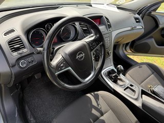 Opel Insignia 2011