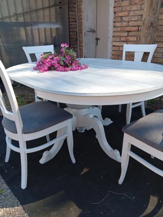 Tavolo allungabile e 4 sedie shabby chic