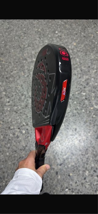 Pala de pádel LOK MAXX HYPER 2 nueva sin roces
