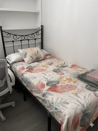 Cama completa: cabecero y somier