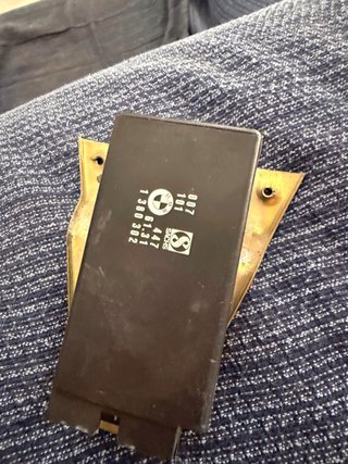 Módulo cierre cent. y servos originales BMW e30
