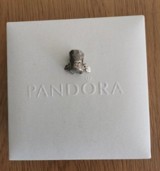 Boneco Groot, conta Pandora