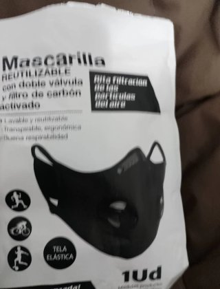Mascarilla reutilizable con filtro