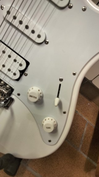Guitarra Eléctrica Yamaha Pacifica y amplificador