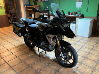 BMW R1250GS