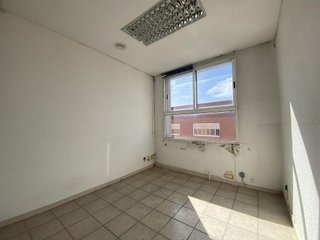 Local comercial en alquiler en Polígono Industrial Gamonal - Ventilla en Burgos
