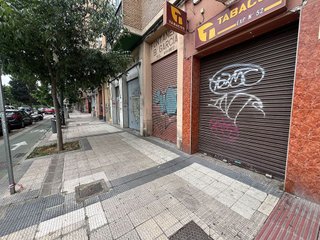 Bar en alquiler en Salvador Allende en Zaragoza