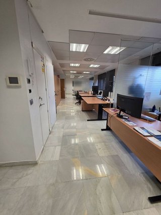 Oficina en alquiler en La Calzada en Sevilla