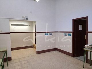 Local comercial en alquiler en Ciutat Jardí en Valencia