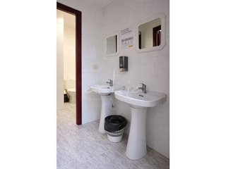 Local comercial en alquiler en Ciutat Jardí en Valencia
