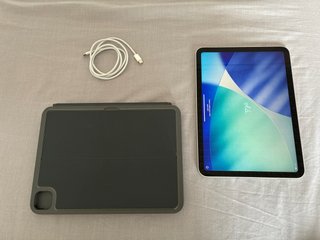 iPad 10ª Gen 256GB + Teclado Bluetooth