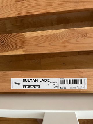 Cama infantil blanca de madera