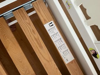 Cama infantil blanca de madera