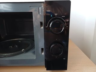 Microondas Cecotec 700W All Black