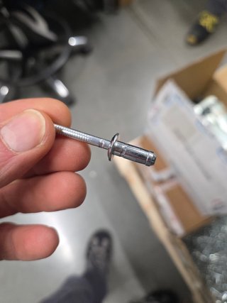 Rivetti a strappo 6 x 12 mm