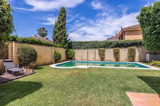 Chalet en venta en Gelves