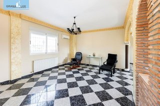 Chalet en venta en Ogíjares
