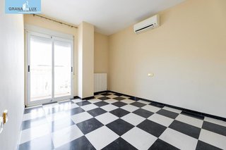 Chalet en venta en Ogíjares