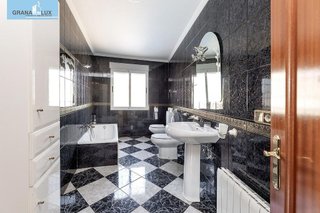 Chalet en venta en Ogíjares