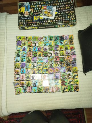 Tazos Invizimals