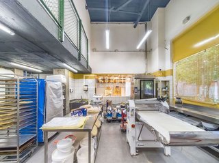 Local comercial en venta en Valderas - Los Castillos en Alcorcón