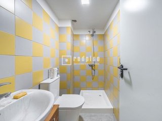 Local comercial en venta en Valderas - Los Castillos en Alcorcón