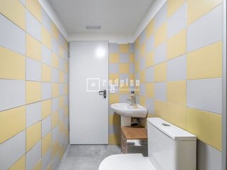 Local comercial en venta en Valderas - Los Castillos en Alcorcón