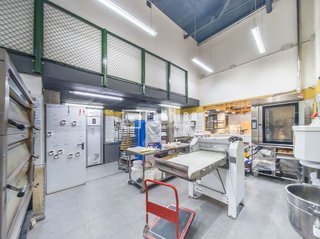 Local comercial en venta en Valderas - Los Castillos en Alcorcón
