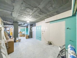 Local comercial en venta en Valderas - Los Castillos en Alcorcón